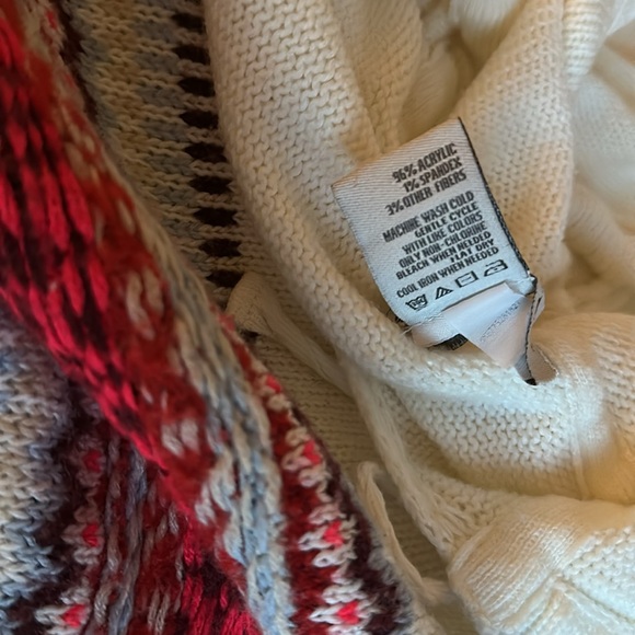 AMERICAN RAG Hoodie Sweater - Picture 4 of 4